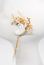 Load image into Gallery viewer, Dove and Pearl Branch Earcuff