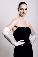 Load image into Gallery viewer, Silk Opera Gloves - Ivory