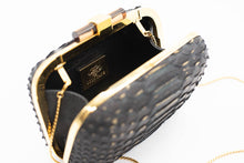 Load image into Gallery viewer, Arti Moda Pill Box Clutch