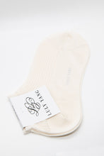 Load image into Gallery viewer, Womens Short Dress Socks - Ivory