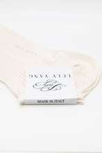 Load image into Gallery viewer, Womens Short Dress Socks - Ivory