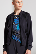 Load image into Gallery viewer, Everywhere Zip Up Jacket - Black